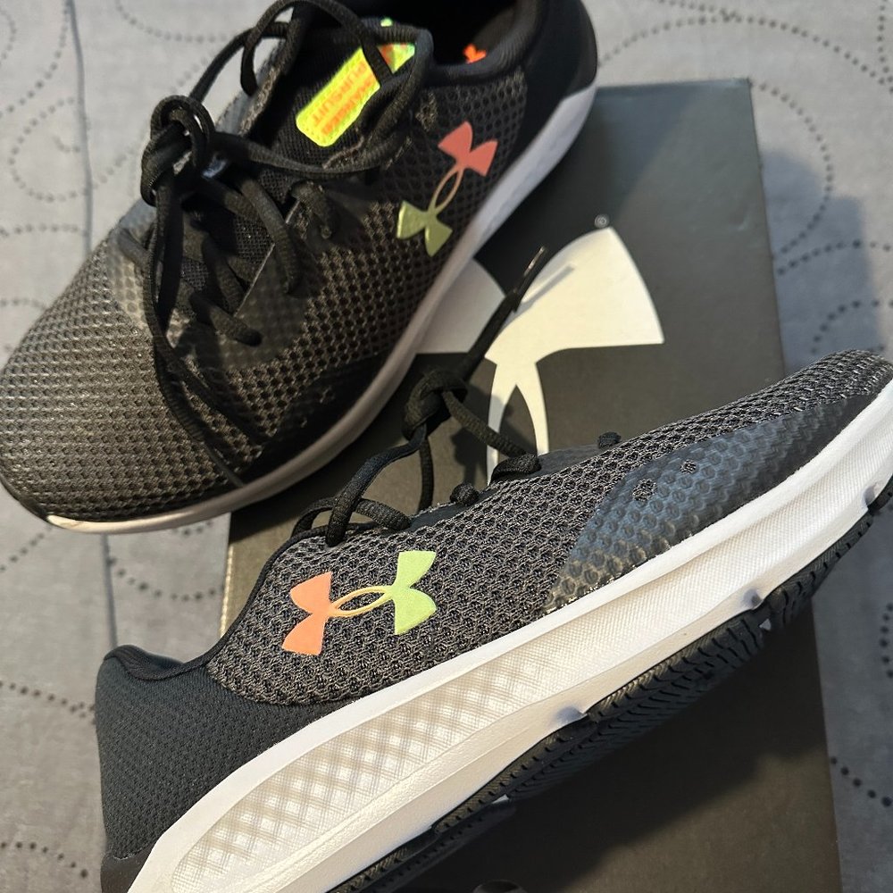 UNDER ARMOUR CHARGED PURSUIT 3 4E EXTRA WIDE SHOES SIZE 8 NWB